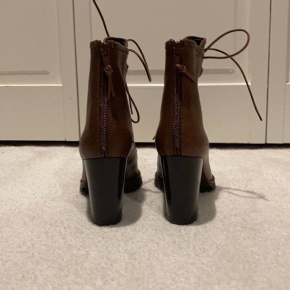 Stuart Weitzman Mackinac Lace Heeled Boot - Walvec - Picture 3 of 5